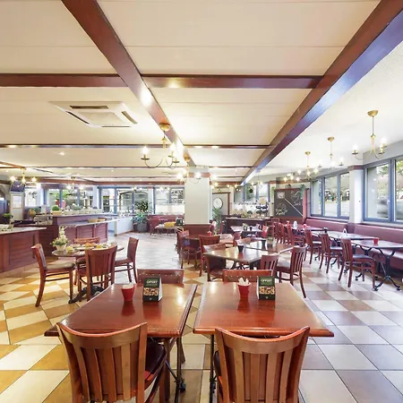 Centre Hotel 3*