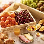 Centre Gare 3 Etoiles Hotel