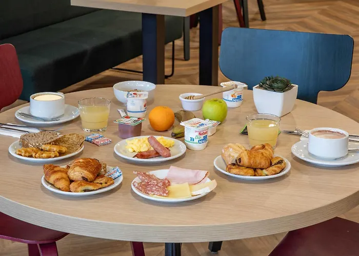 Centre Gare 3 Etoiles Hotell Lourdes