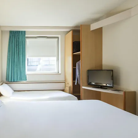 Hotel Ibis Centre Gare 3*