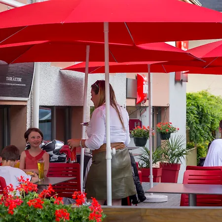 Centre מלון לורדה