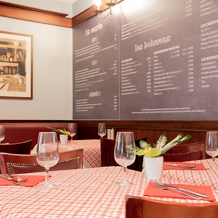 Centre מלון לורדה